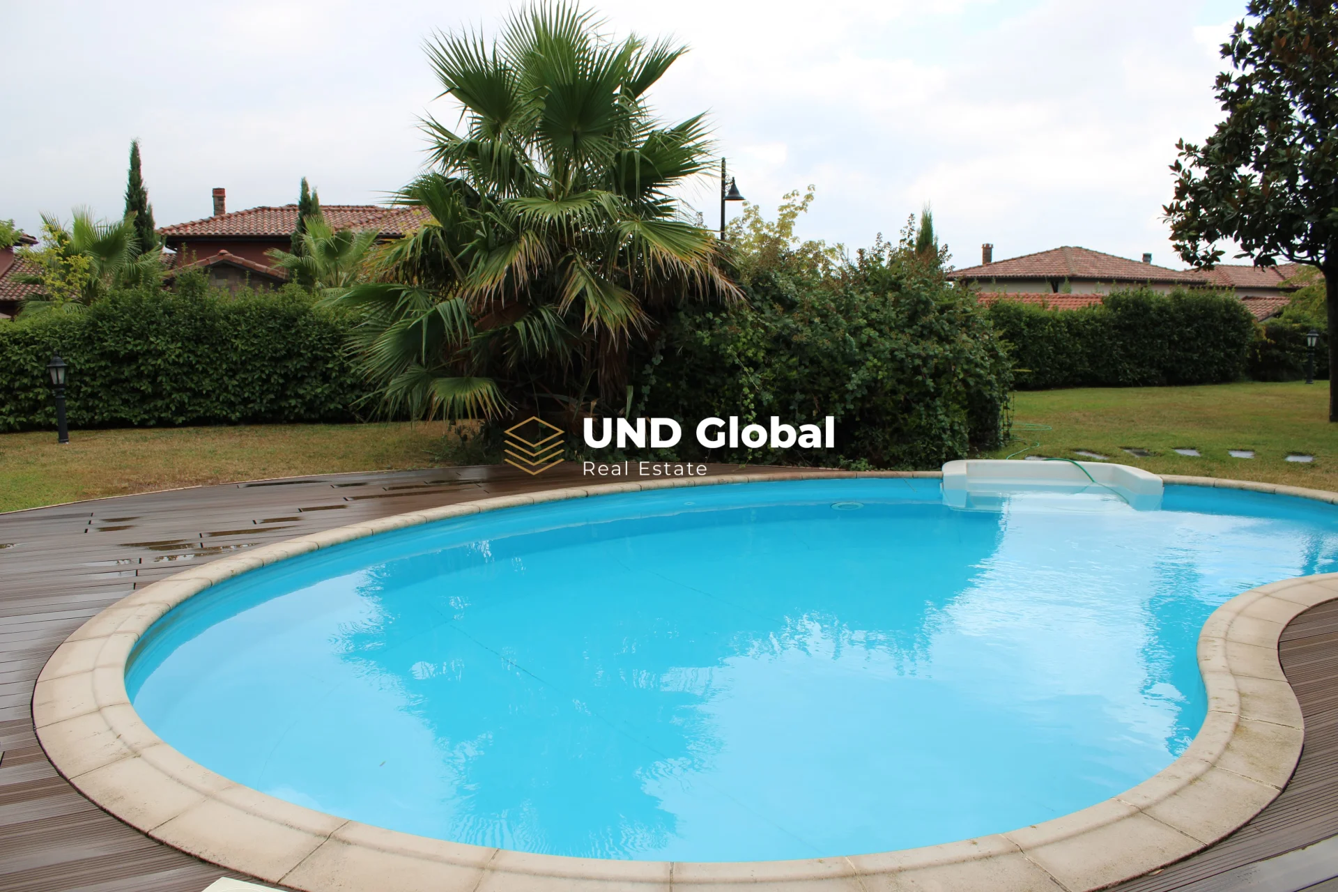 7+1 Detached Villa with Private Pool on a 1,680 m² Plot in Toskana Valley, Featuring 380 m² of Building Footprint