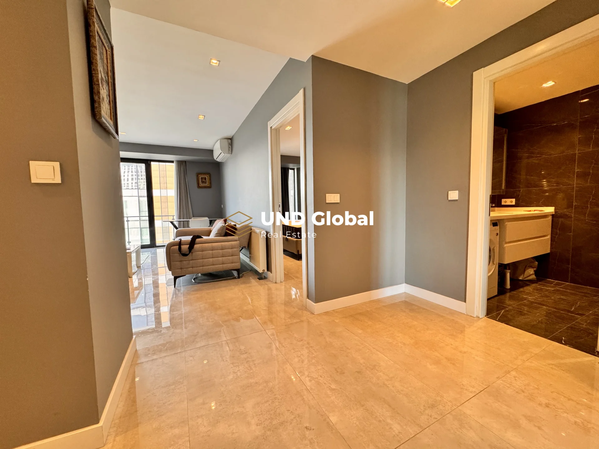 Bahçelievler Istwest Apartment for Rent 1+1 Furnished Apartment Large Type