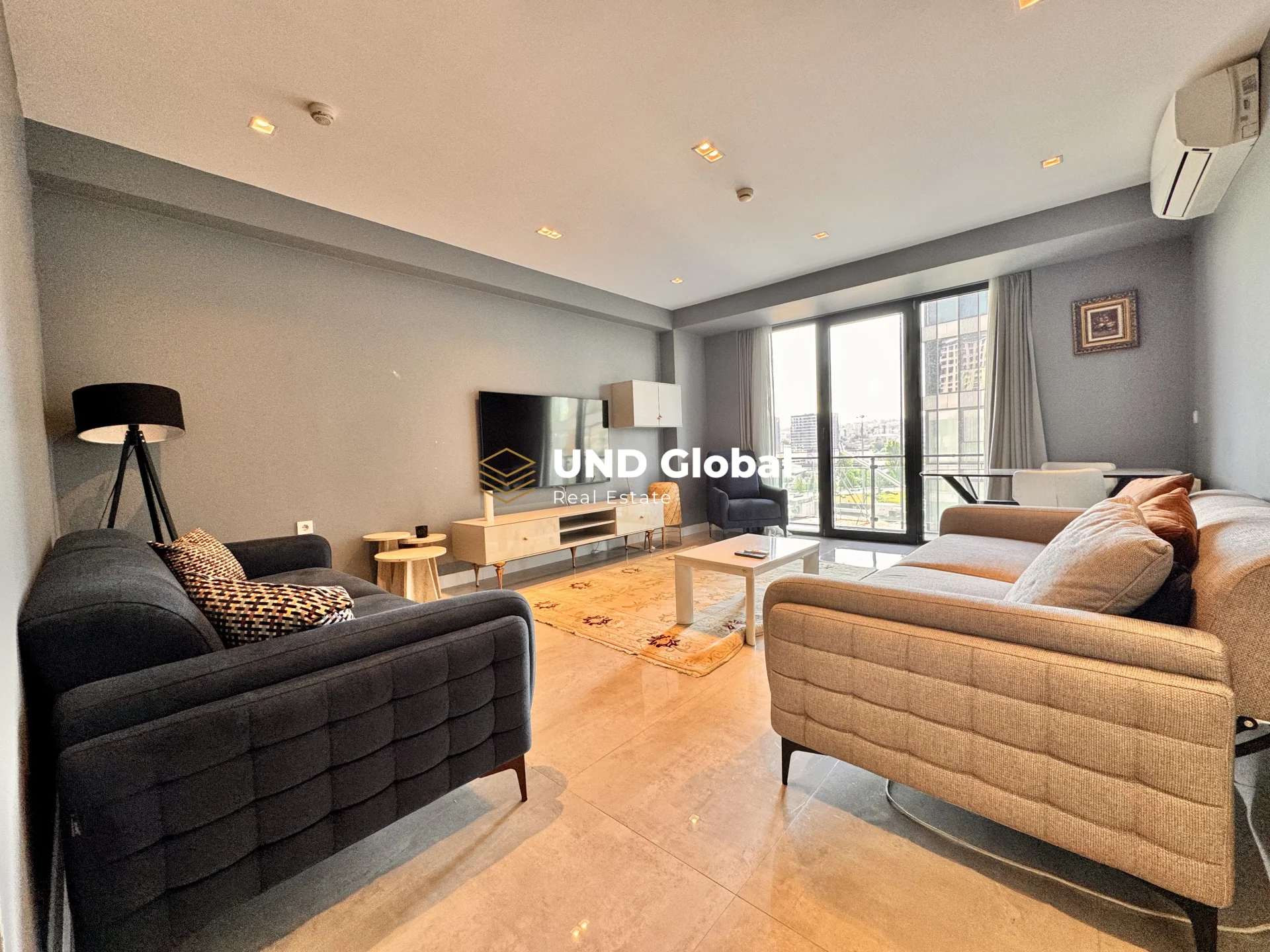 Bahçelievler Istwest Apartment for Rent 1+1 Furnished Apartment Large Type