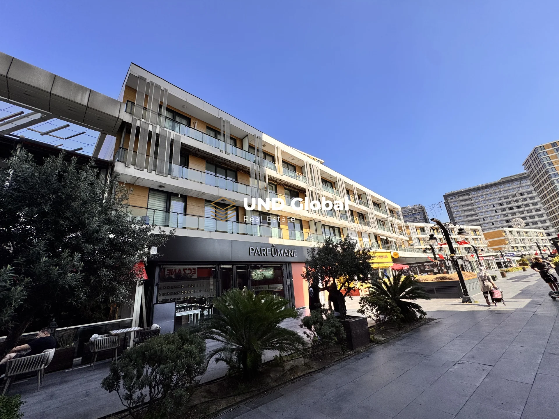 Bahçelievler Istwest Apartment for Rent 1+1 Furnished Apartment Large Type
